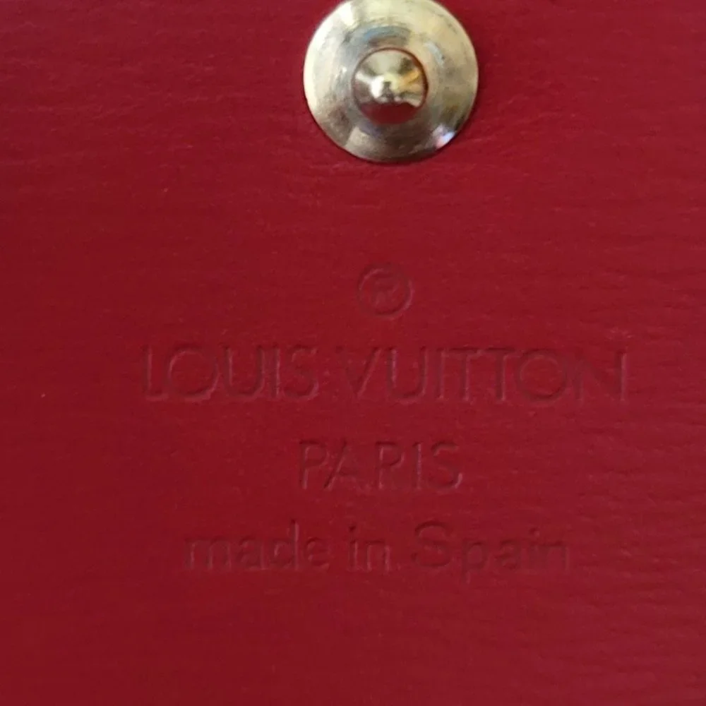 Authentic Louis Vuitton Epi Leather 4 Key Holder  - Red - Picture 4 of 12